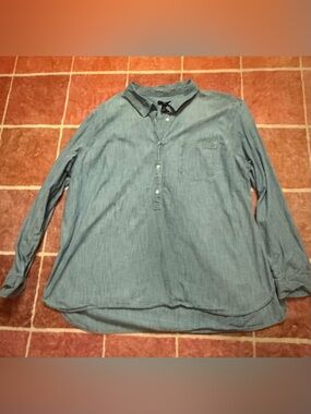 GAP Women's Blue Denim-Look Long Sleeve Henley Top